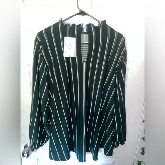 LulaRoe Forest Green Clara - Picture 4 of 7